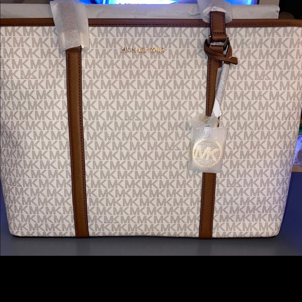 Michael Kors Jet set vanilla signature tote bag